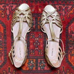 *Shimmery* Gold  - Sandals - Size 40 EU